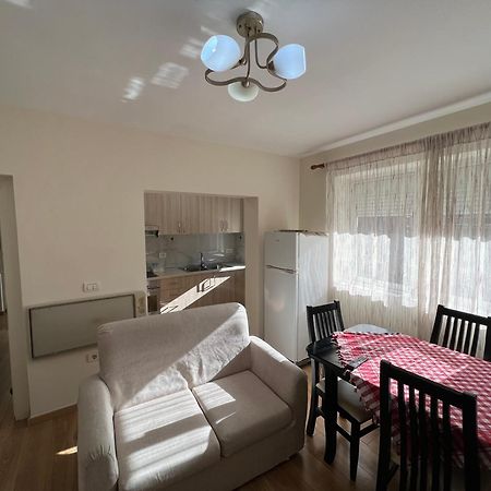 Skanderbeg Square Apartment Tiranë Ngoại thất bức ảnh
