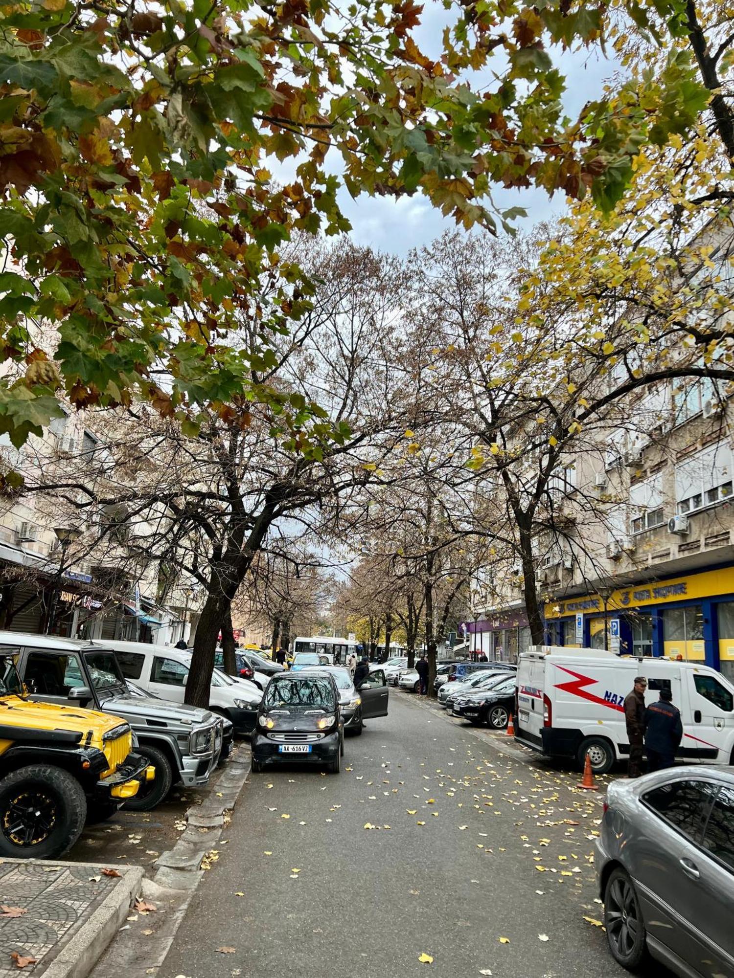 Skanderbeg Square Apartment Tiranë Ngoại thất bức ảnh