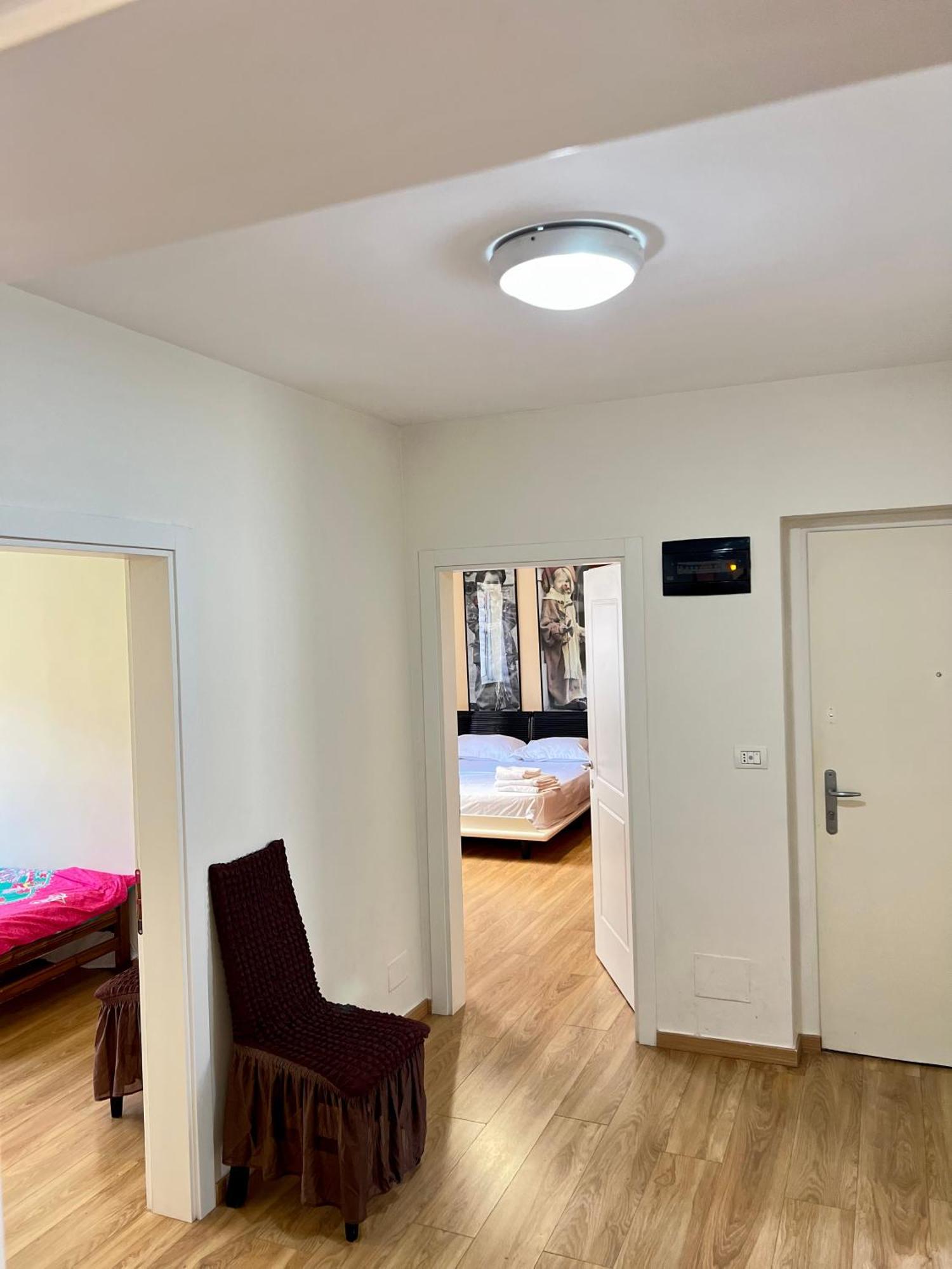 Skanderbeg Square Apartment Tiranë Ngoại thất bức ảnh