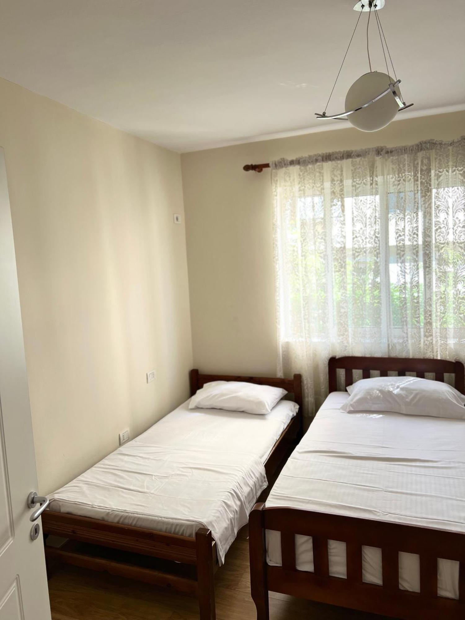 Skanderbeg Square Apartment Tiranë Ngoại thất bức ảnh